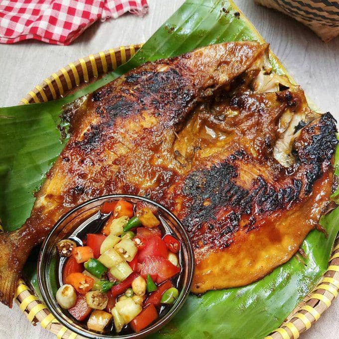 Rasakan Kelezatan Ikan Bakar di Lesehan Khoeron, Cilacap!